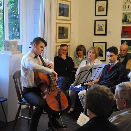 Mid Wales Arts B&B 凯尔苏斯 外观 照片